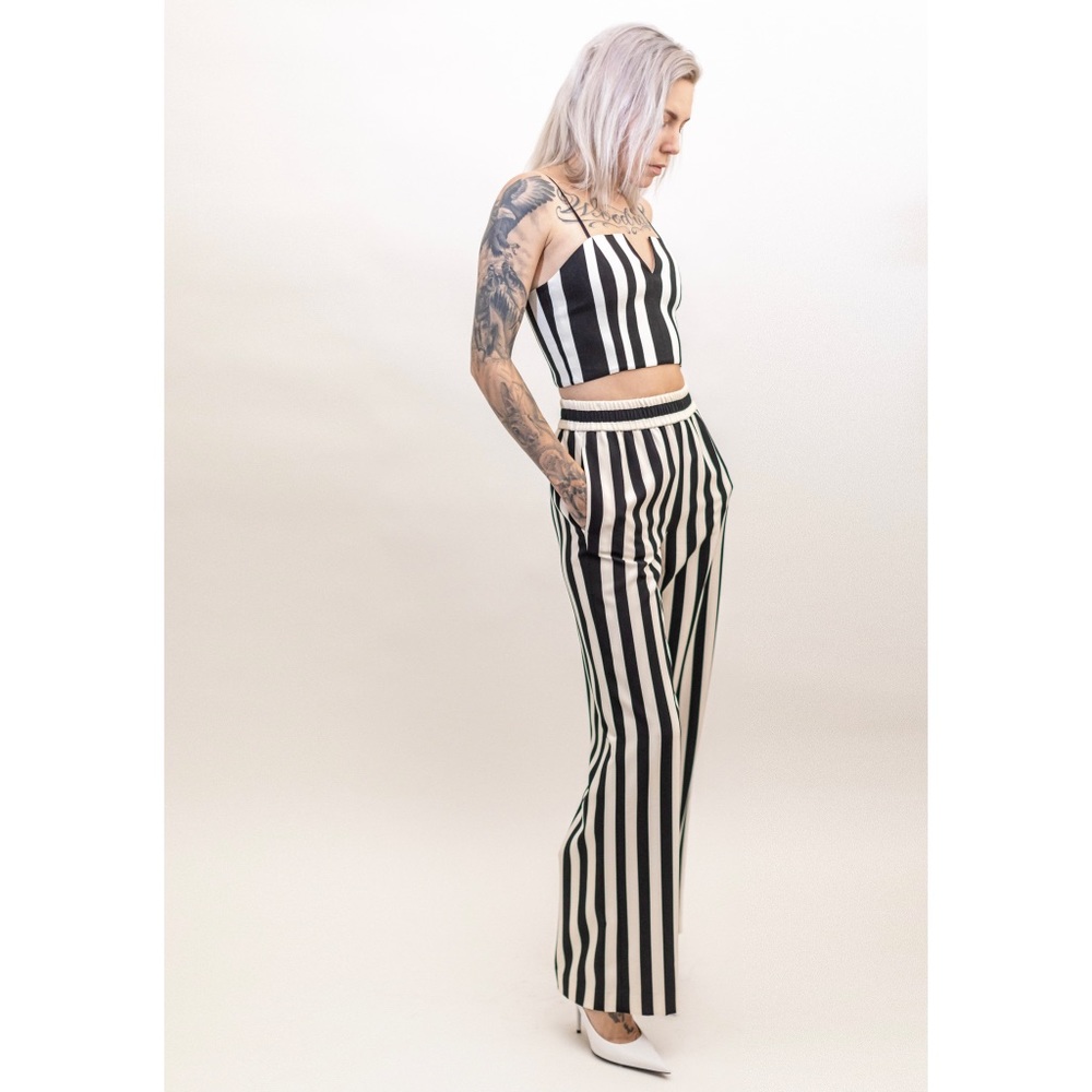 Alice and Olivia black and white striped pants xs